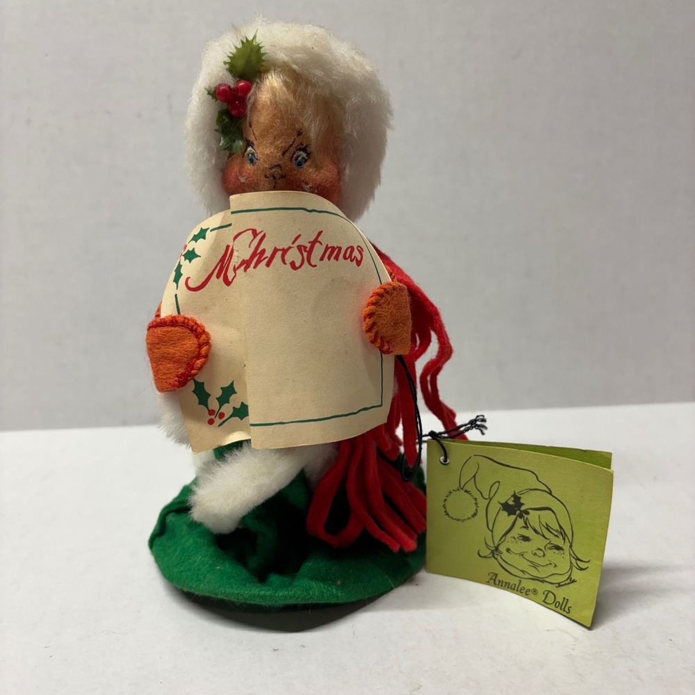 Annalee Dolls Christmas Caroler Girl 7in Green Red Vintage Felt Hand Painted USA